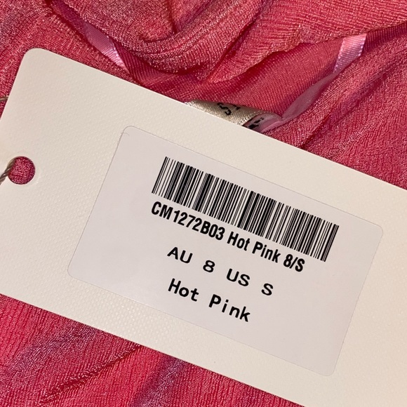 HELLO MOLLY dress!!! BRAND NEW NEVER WORN!! TAGS ARE STILL ATTACHED ❗️❗️❗️ - Picture 3 of 3